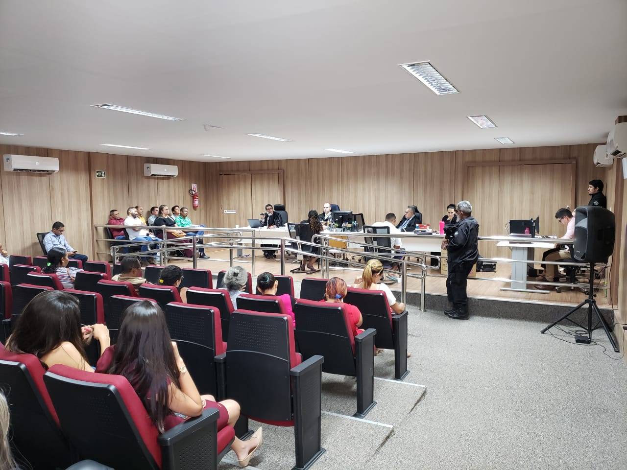 Tribunal de Júri de Teresina condena 11 réus por crimes de feminicídio; penas ultrapassam 160 anos